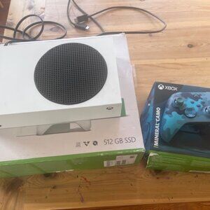 Xbox series S and controller